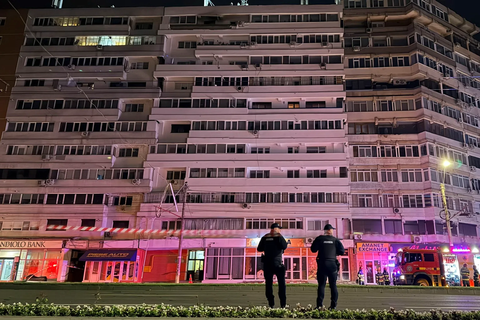 O dronă a lovit un bloc din Galați