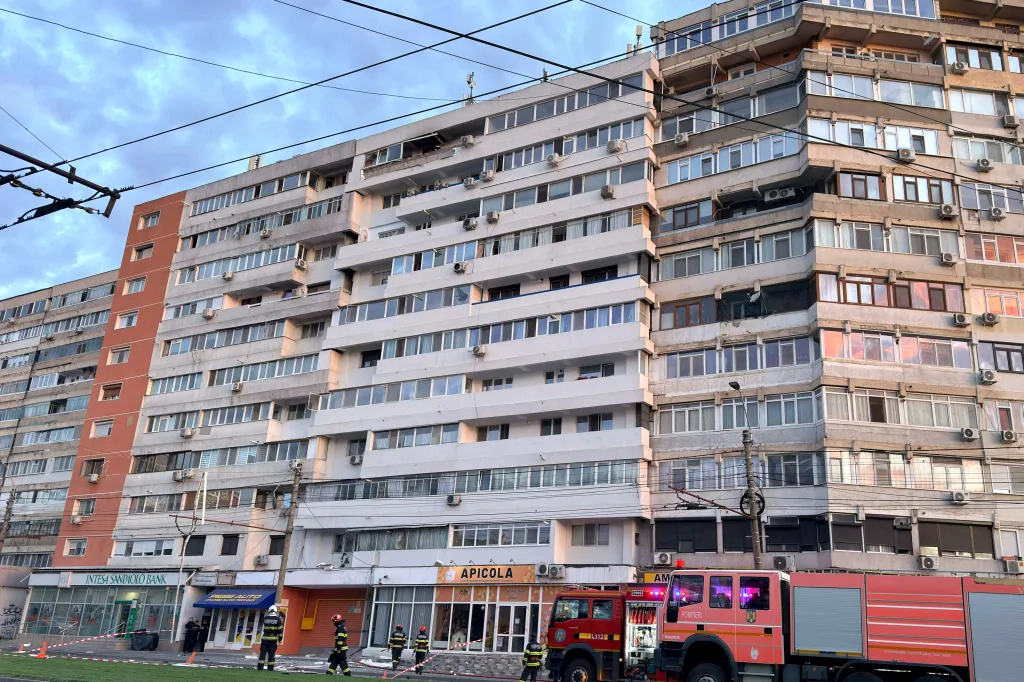 Bloc din Galați lovit de dronă