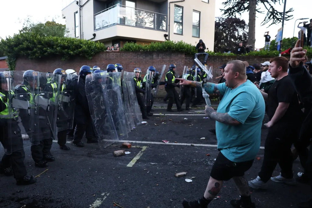 Proteste în Marea Britanie