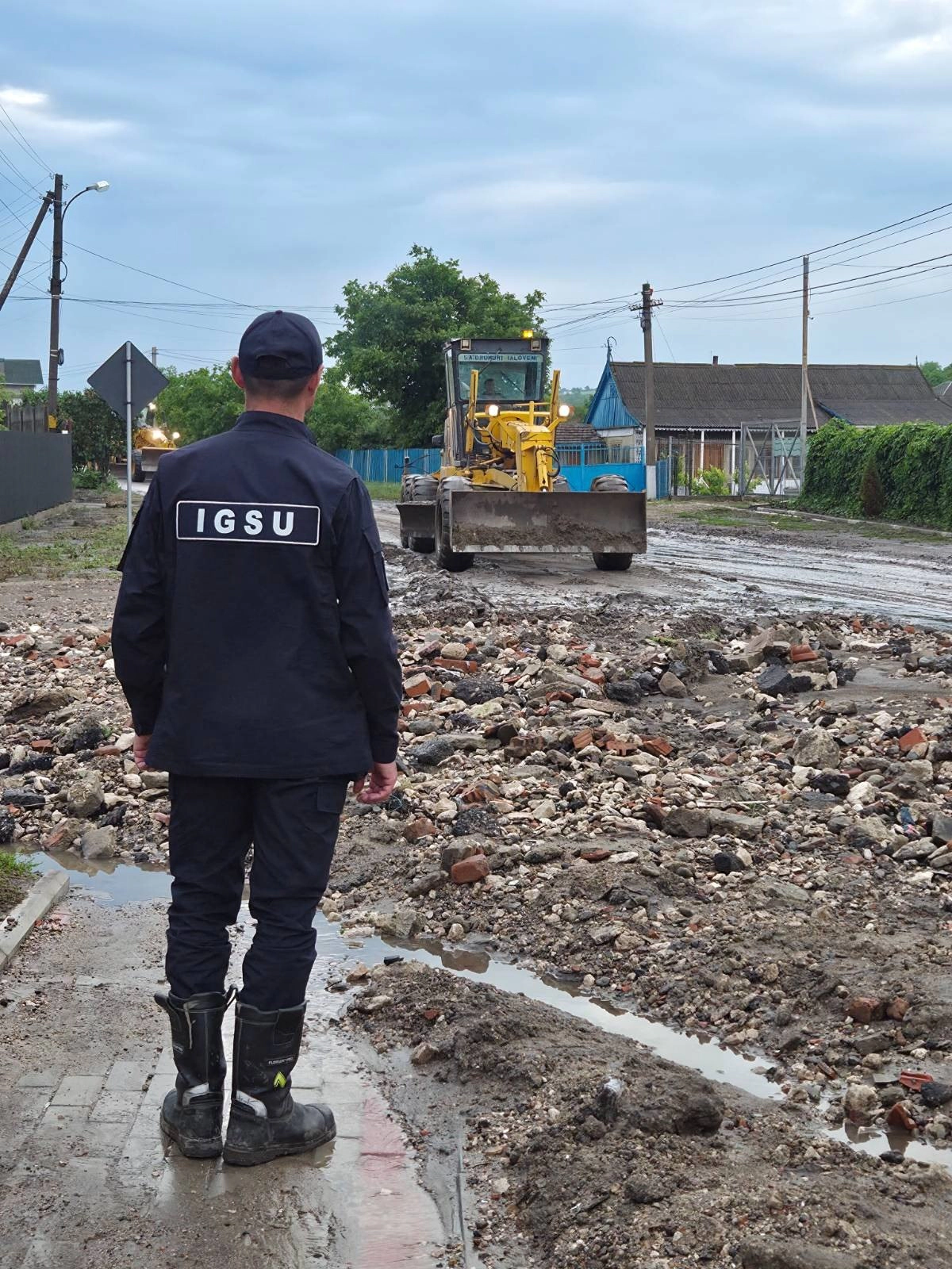 Intervenții pompieri și salvatori