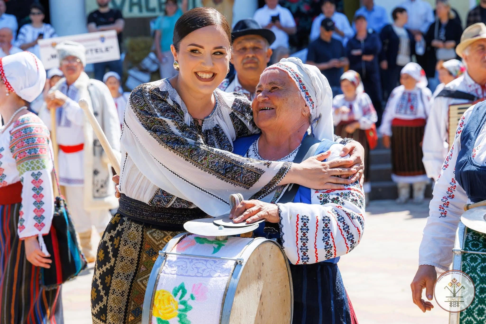 Bunica de la Văleni și Luciana