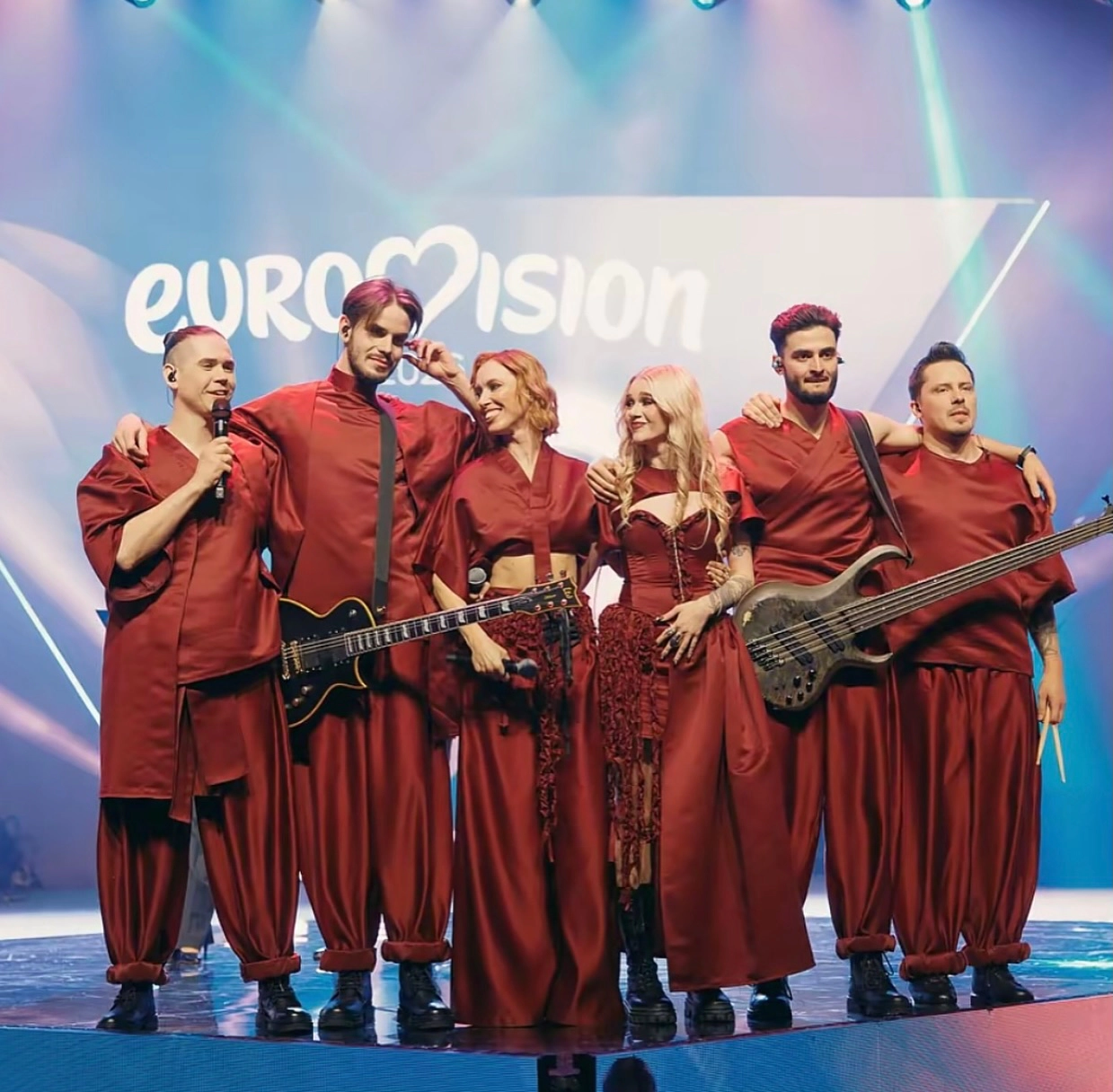 Satoshi și echipa pentru Eurovision