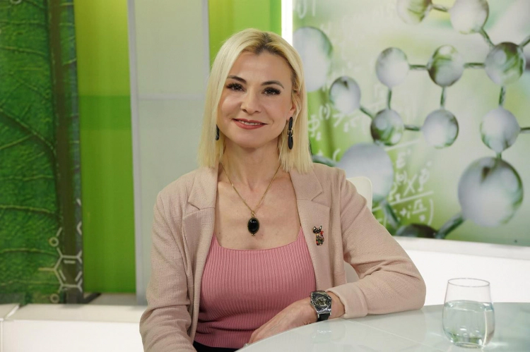 Tanya Toho Păduraru 