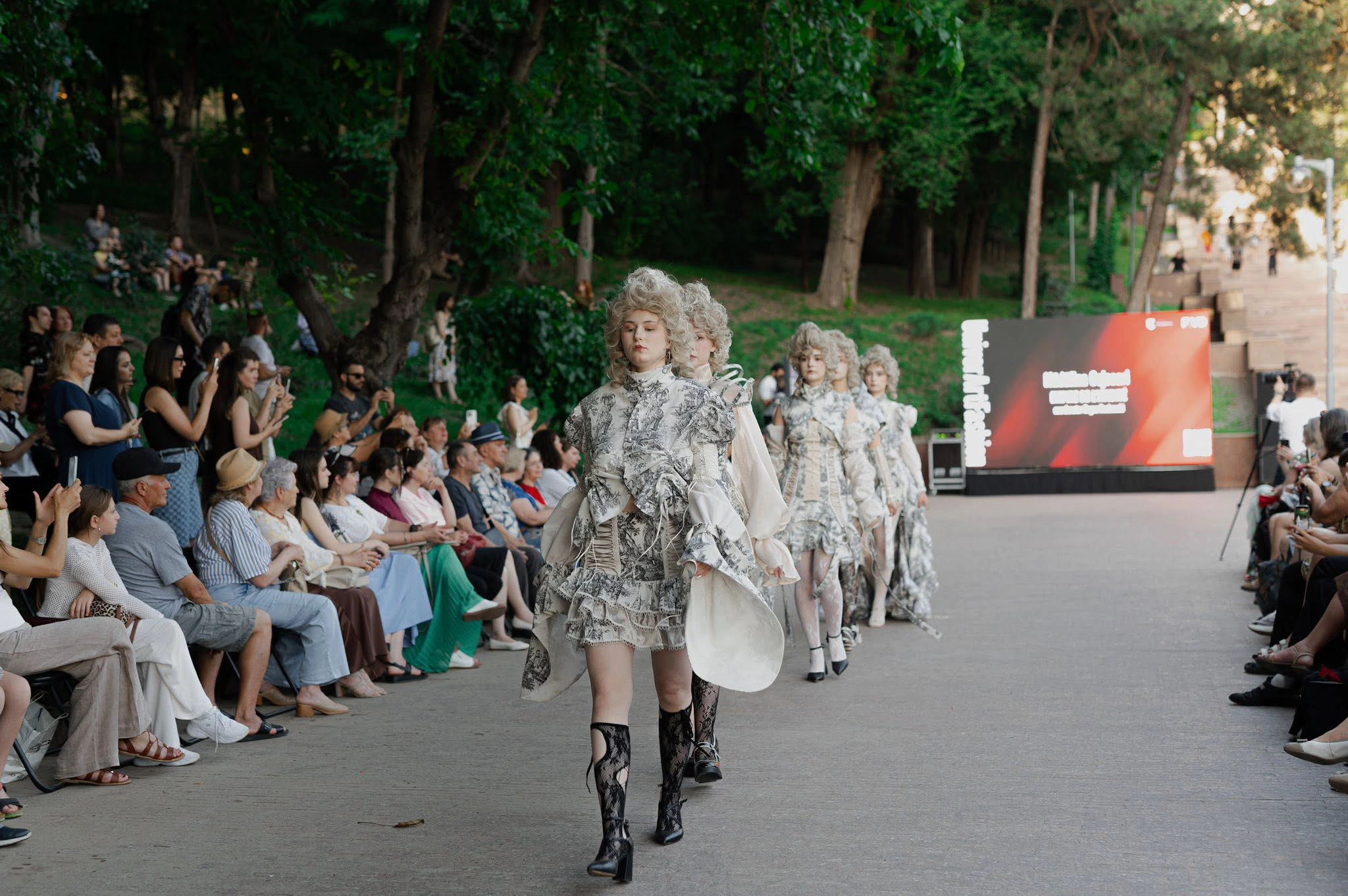 A VI-a ediție a UniverArtFashion 2026