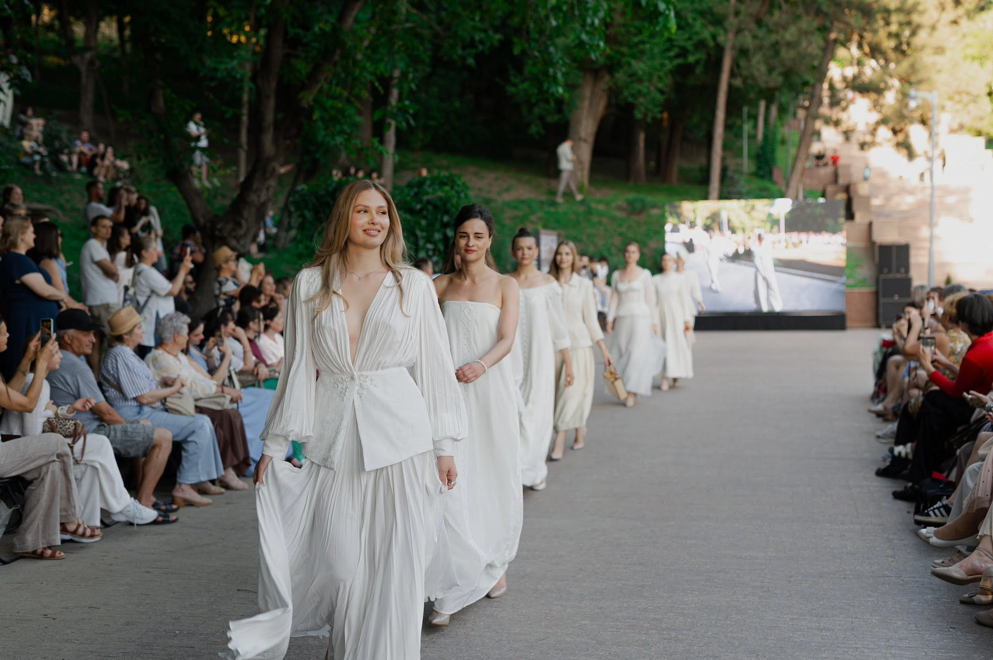 A VI-a ediție a UniverArtFashion 2026