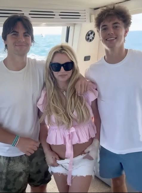 Britney Spears și fii ei