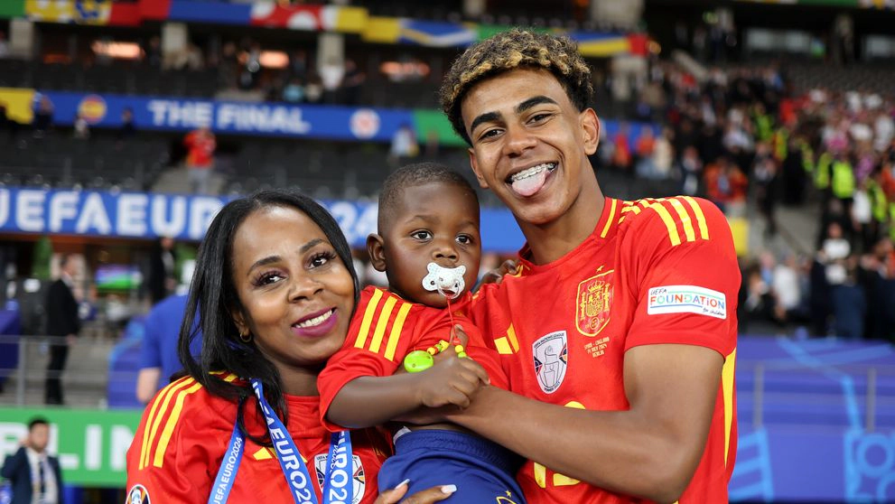 Familia acestuia
