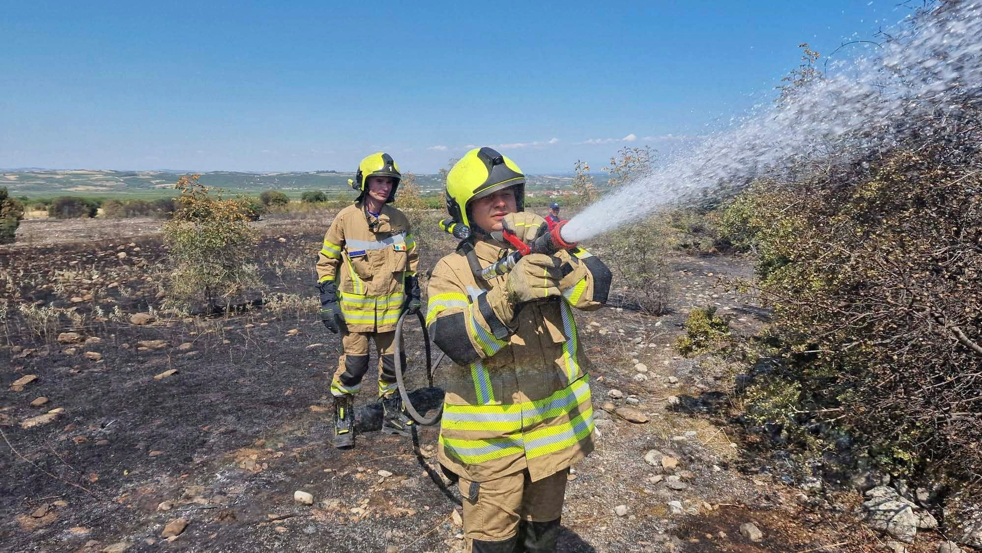 Pompieri moldoveni sting incendiile în Grecia