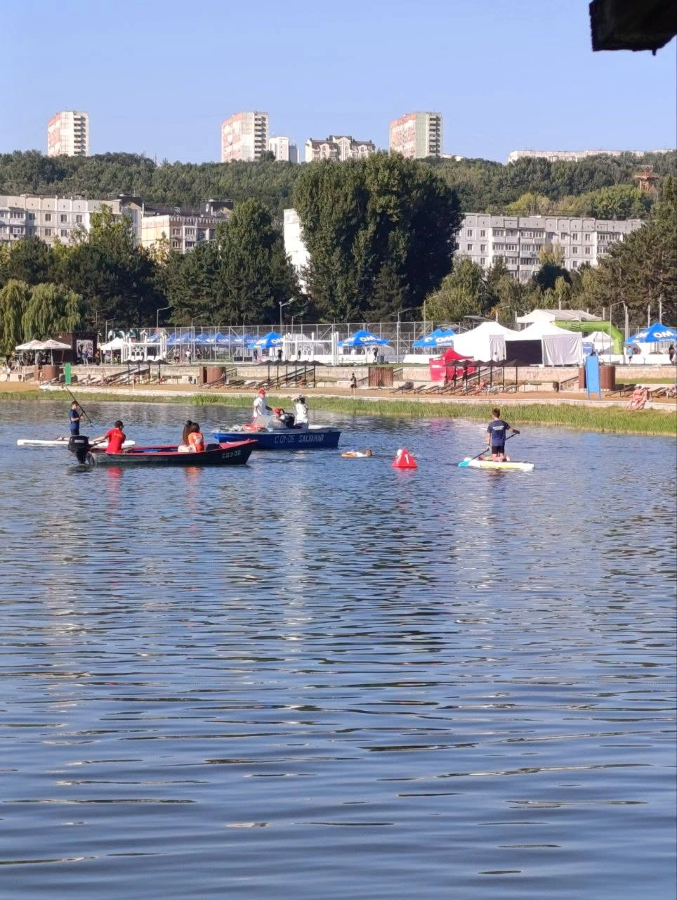 Doi tineri salvați de la înec
