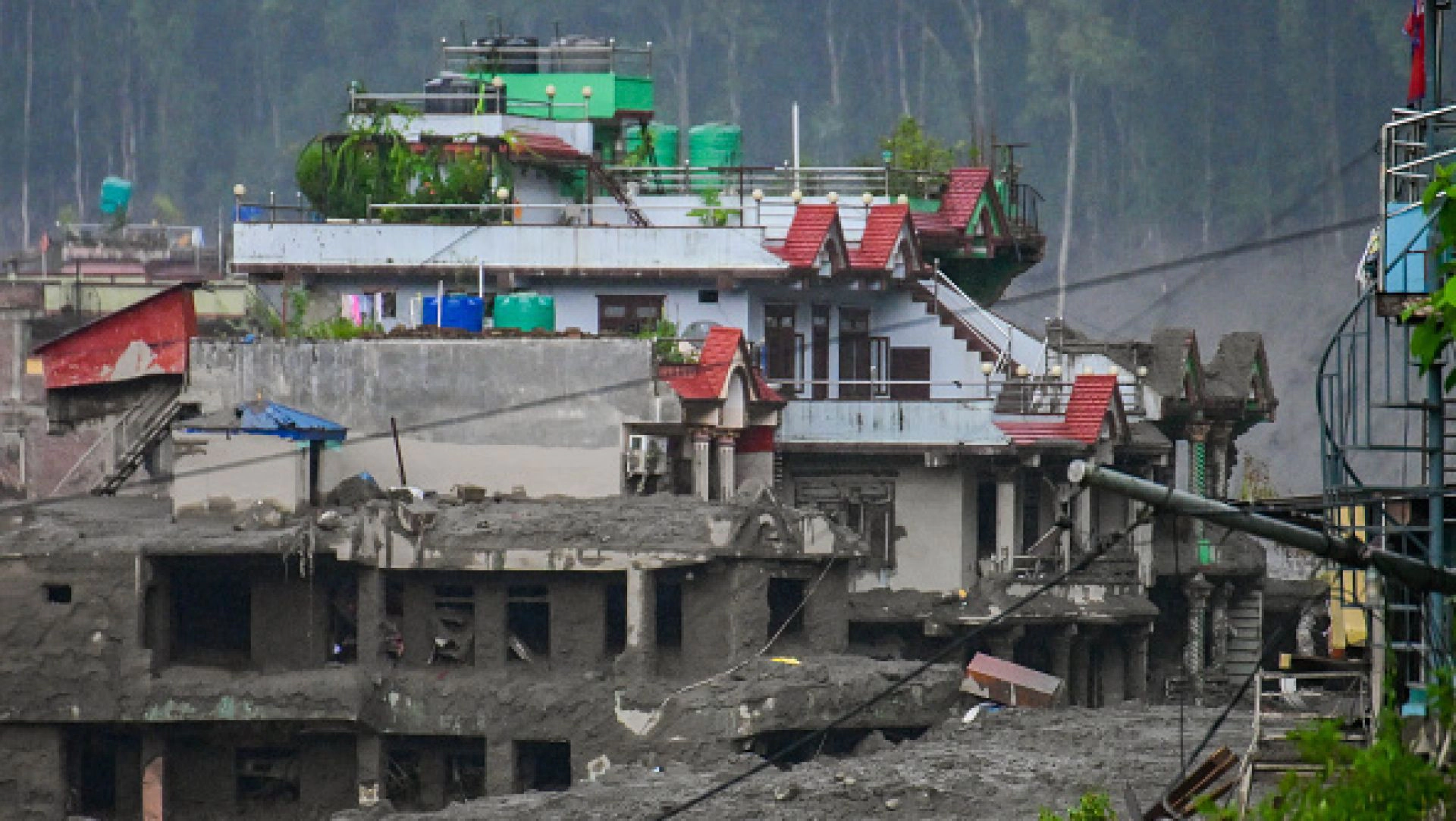 Viitură devastatoare în Nepal