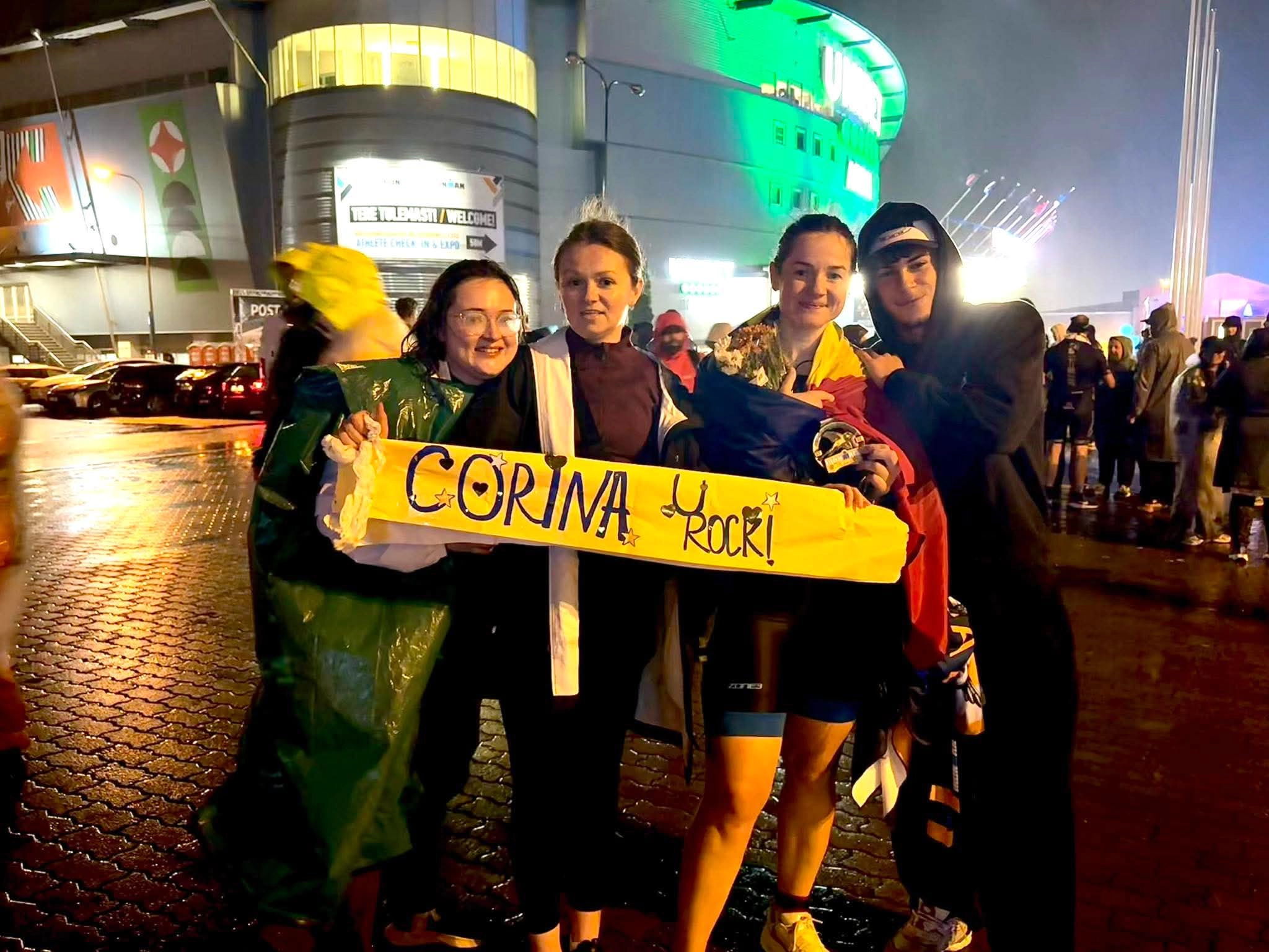 Susținătorii Corinei