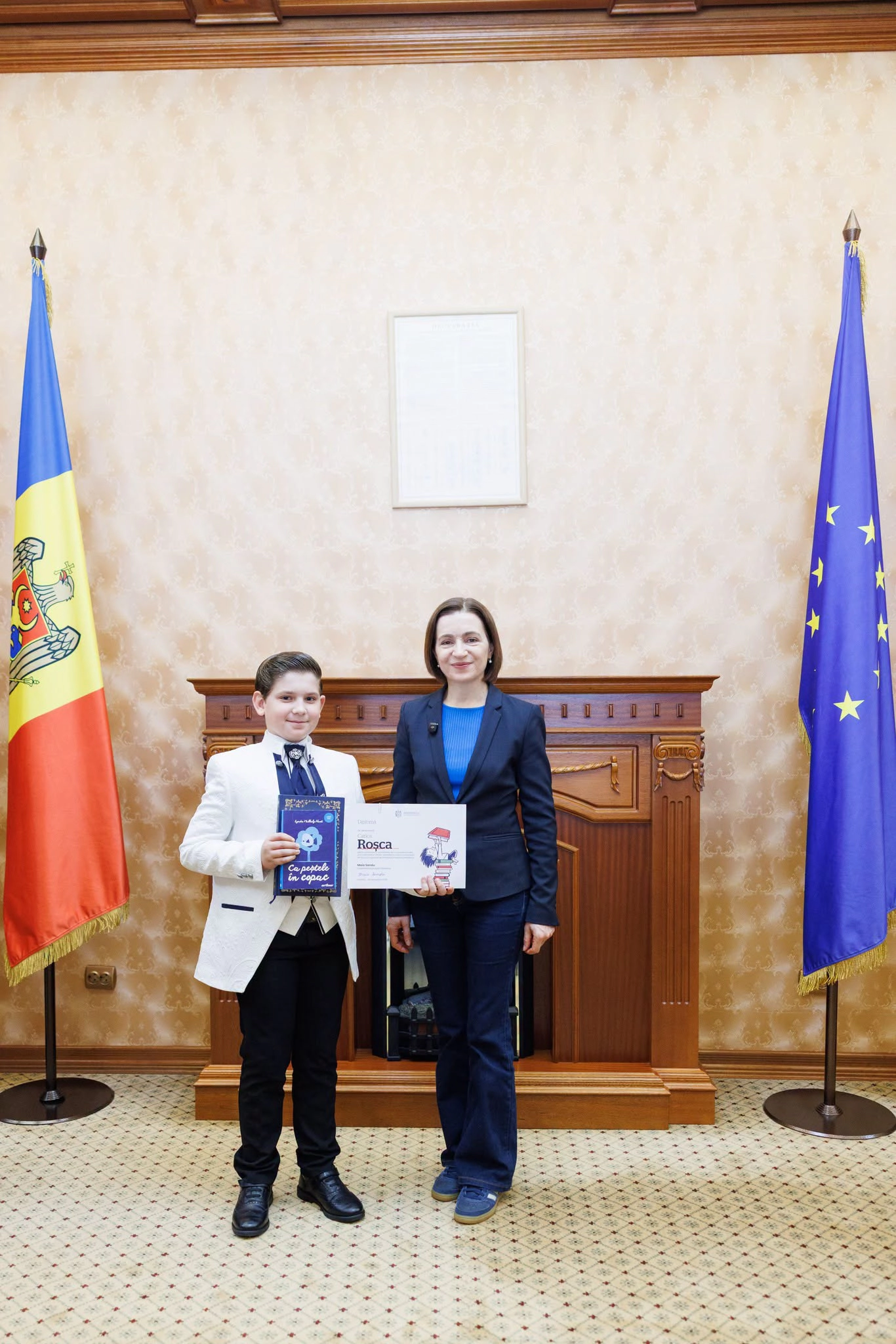 Carlas și Maia Sandu