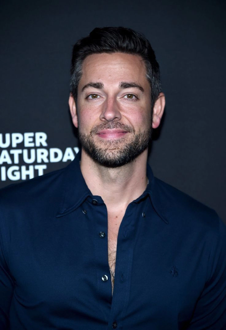  Zachary Levi