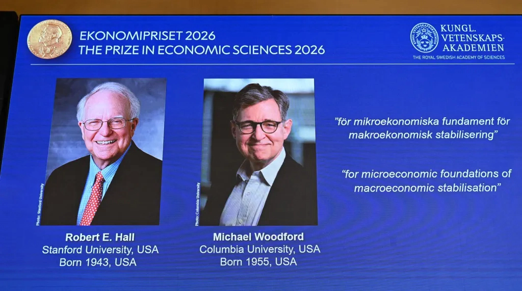 Robert E. Hall și Michael Woodford