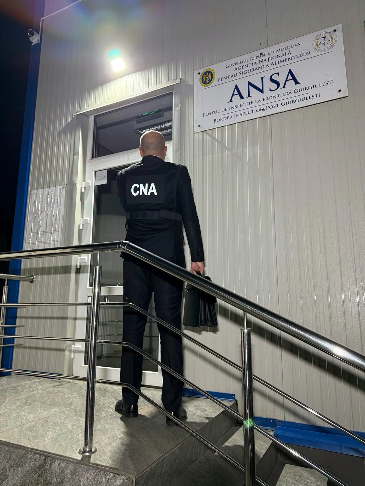 Ofițer CNA