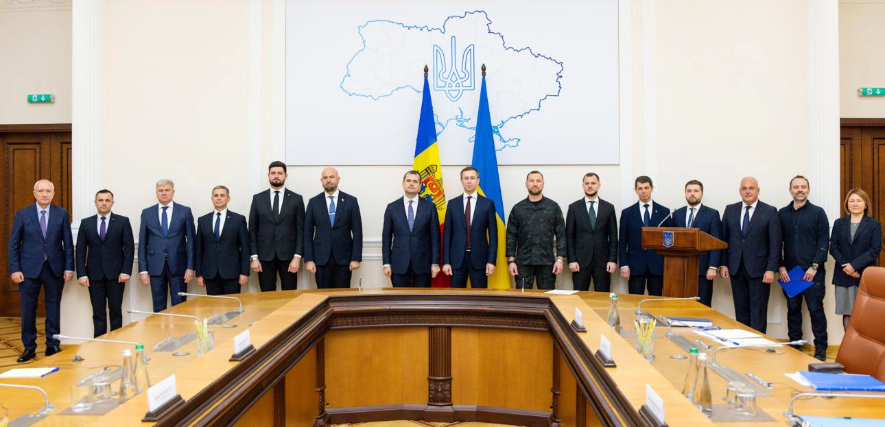 Oficiali moldoveni și ucraineni la Kiev